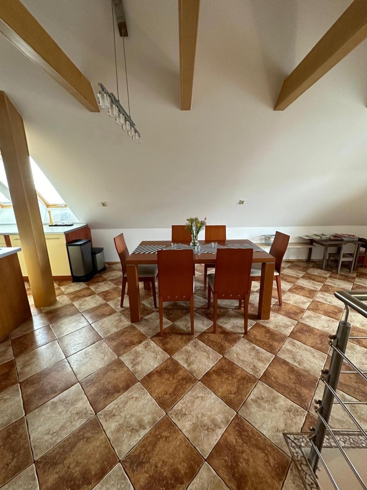 Apartman Lipa Mikulov Luaran gambar