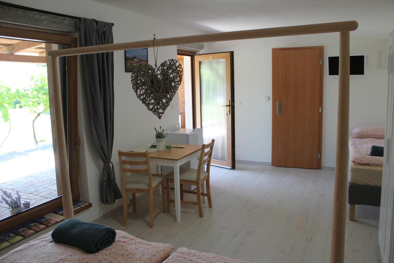Apartman Lipa Mikulov Luaran gambar