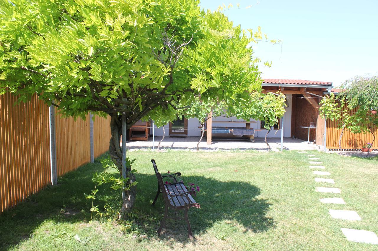 Apartman Lipa Mikulov Luaran gambar